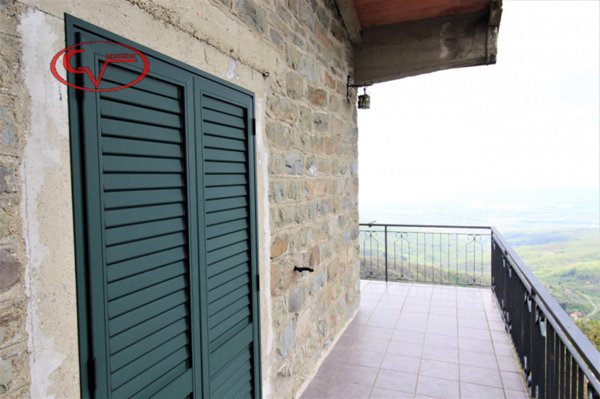 casa indipendente in vendita a Loro Ciuffenna in zona Querceto
