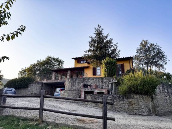 casa indipendente in vendita a Loro Ciuffenna in zona San Giustino Valdarno