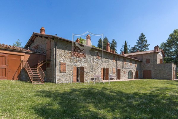 casale in vendita a Loro Ciuffenna in zona Querceto