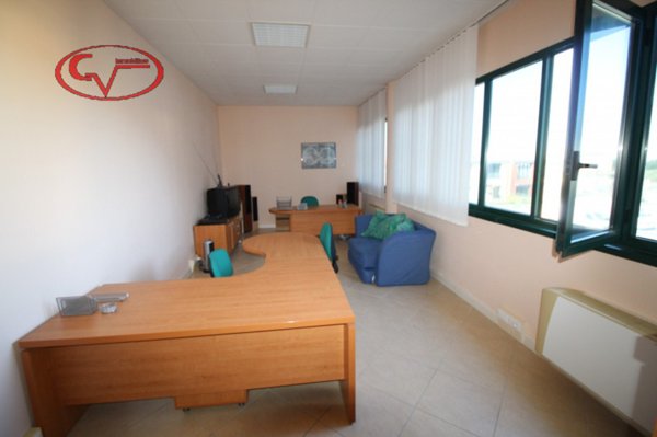 ufficio in vendita a Loro Ciuffenna in zona Querceto