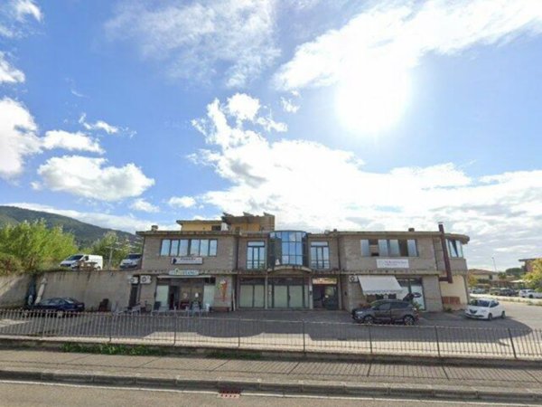 ufficio in vendita a Loro Ciuffenna in zona Querceto