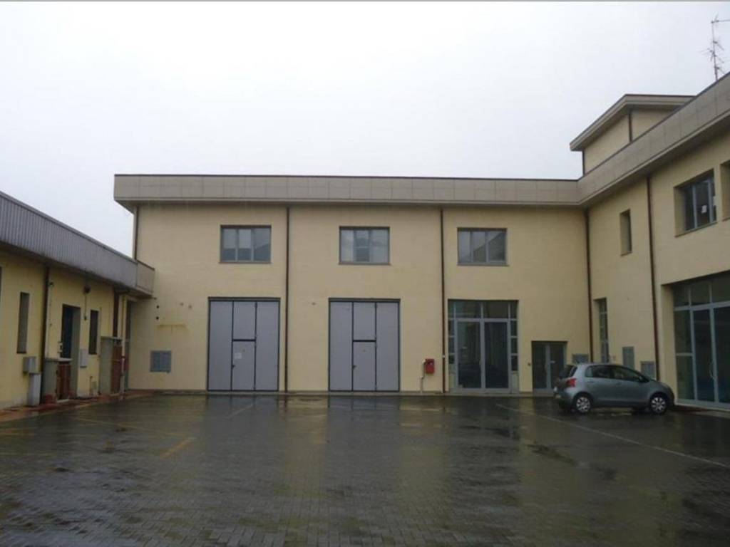 ufficio in vendita a Loro Ciuffenna in zona San Giustino Valdarno