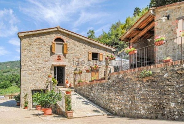 appartamento in vendita a Loro Ciuffenna in zona Querceto