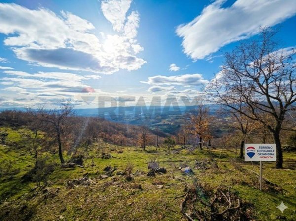 terreno in vendita a Loro Ciuffenna