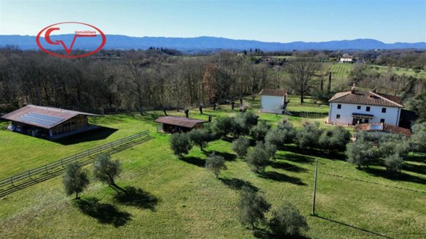 casa indipendente in vendita a Loro Ciuffenna