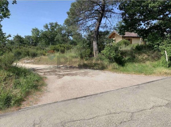 terreno in vendita a Loro Ciuffenna