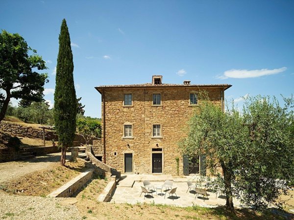casa indipendente in vendita a Lucignano