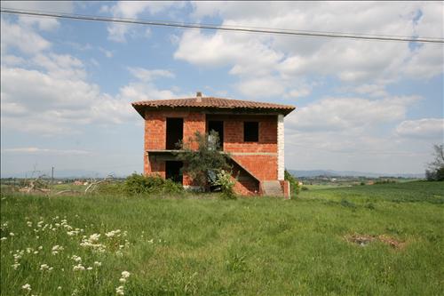 casa indipendente in vendita a Lucignano