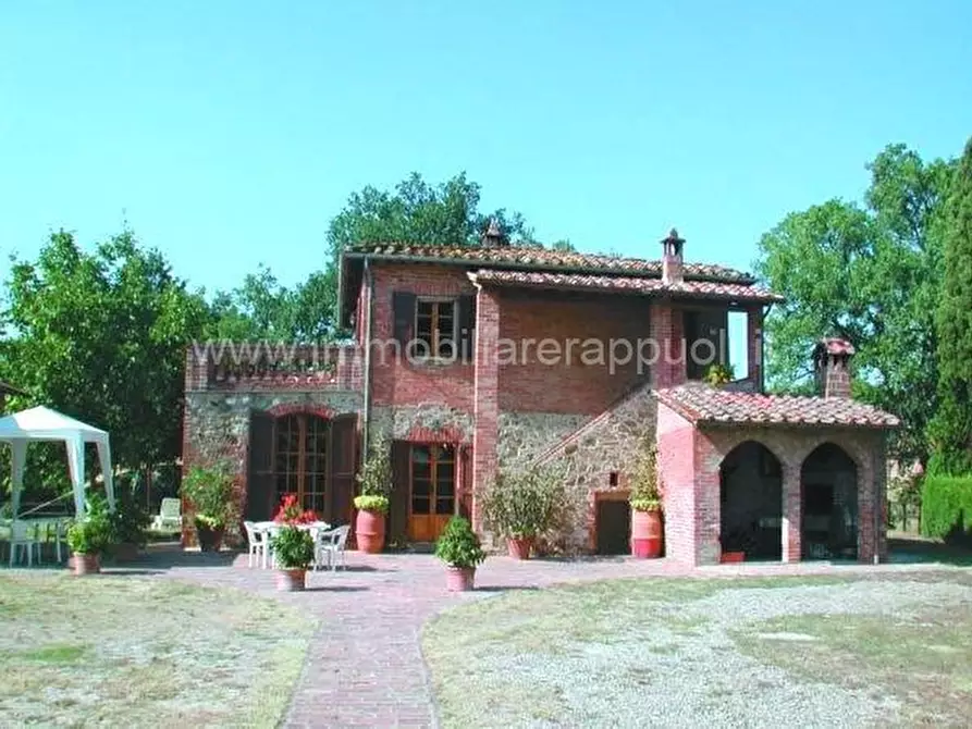 casa indipendente in vendita a Lucignano