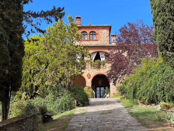 casa indipendente in vendita a Lucignano