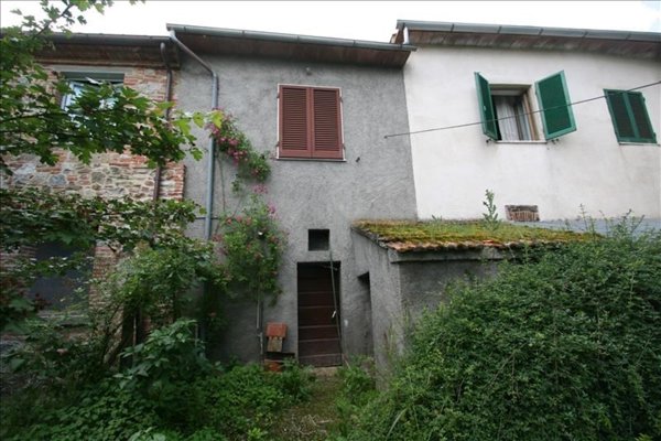 casa indipendente in vendita a Lucignano
