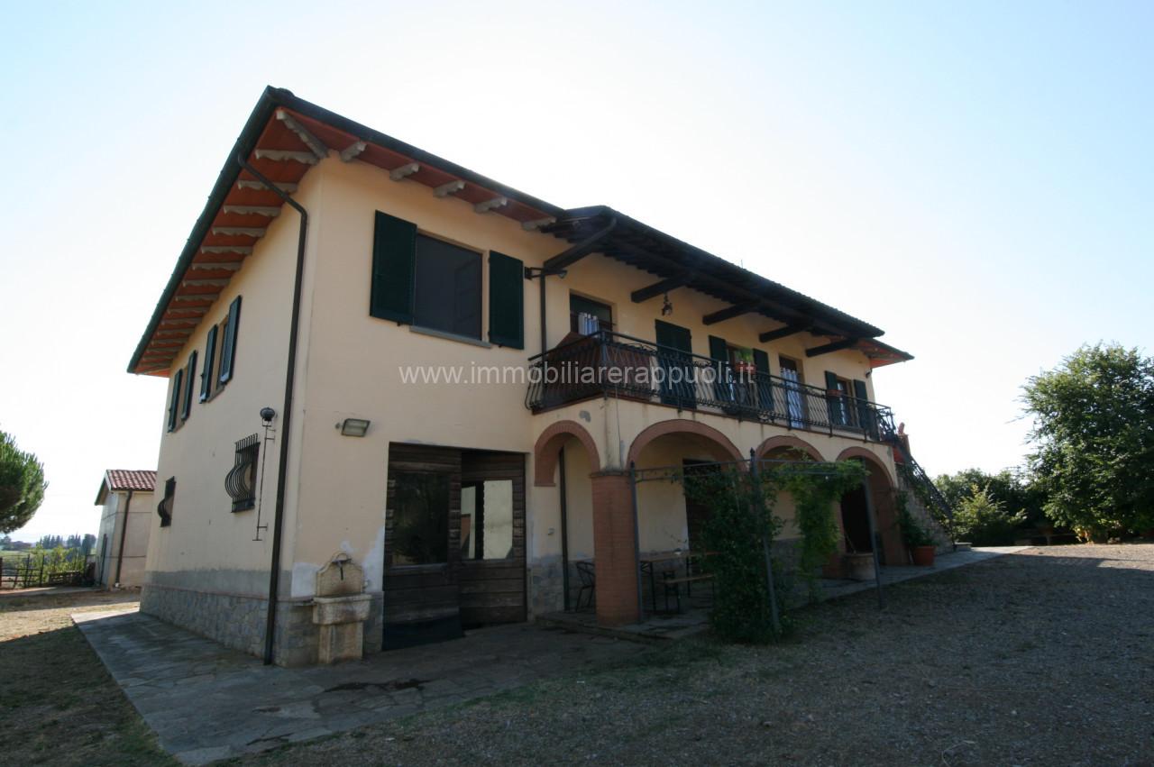 casa indipendente in vendita a Lucignano in zona Pieve Vecchia