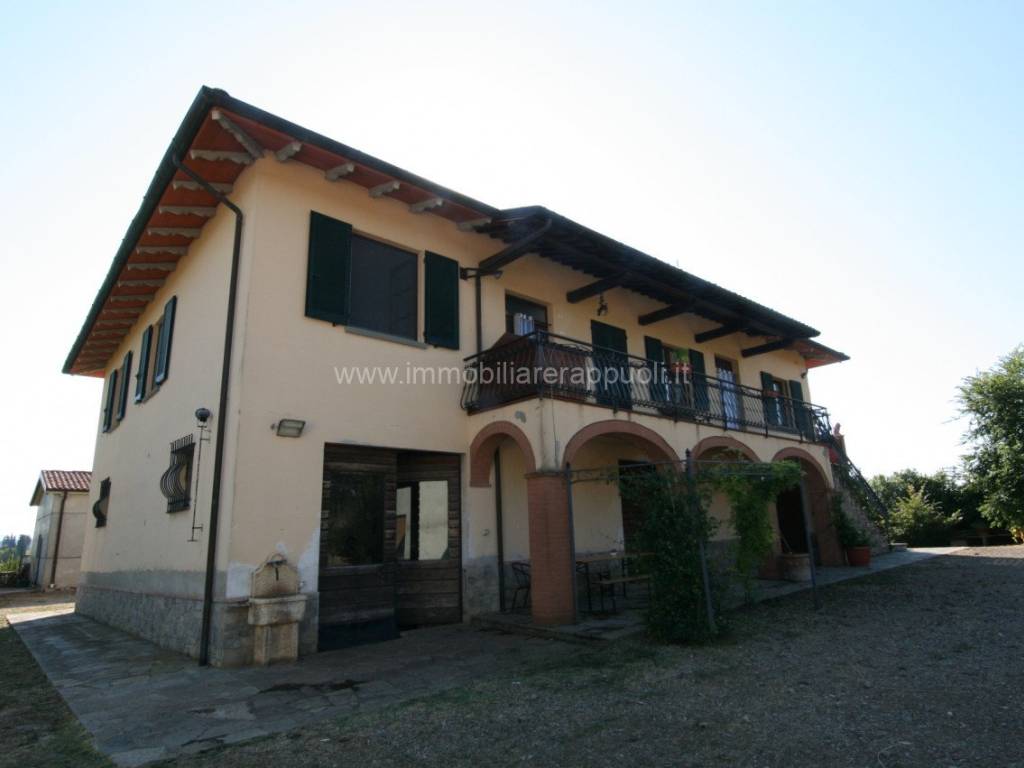 casa indipendente in vendita a Lucignano in zona Pieve Vecchia