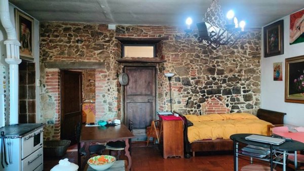 casa indipendente in vendita a Lucignano