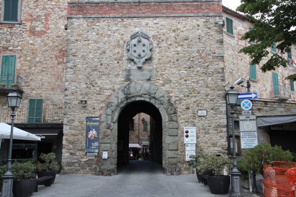 negozio in vendita a Lucignano