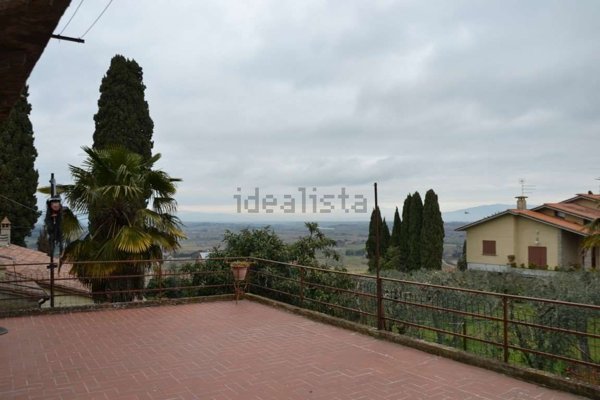 appartamento in vendita a Lucignano