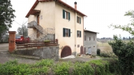 casa indipendente in vendita a Lucignano