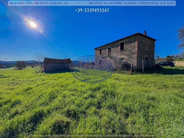 casa indipendente in vendita a Lucignano