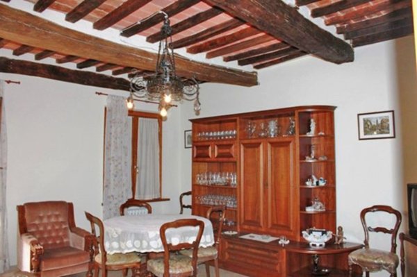 casa indipendente in vendita a Lucignano