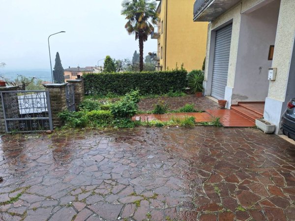 casa indipendente in vendita a Lucignano