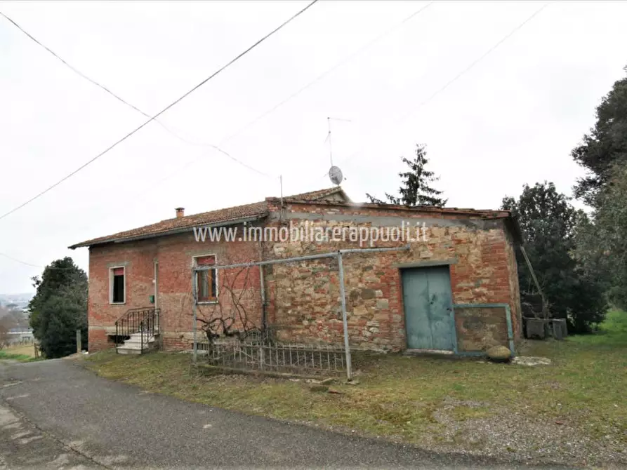 casa indipendente in vendita a Lucignano