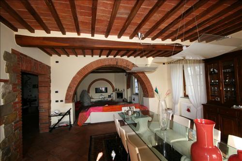 casa indipendente in vendita a Lucignano