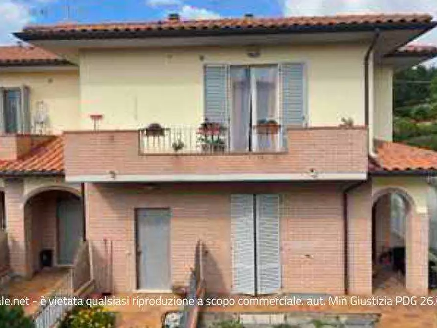 casa indipendente in vendita a Lucignano in zona Calcione
