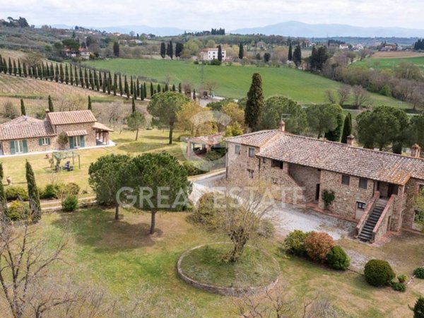 casa indipendente in vendita a Lucignano