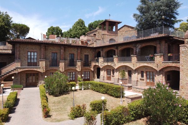 casa indipendente in vendita a Lucignano