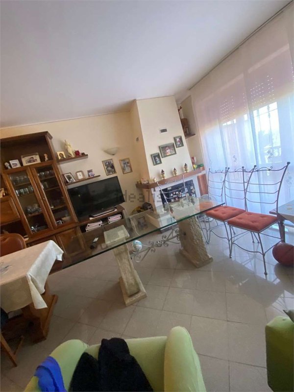 casa indipendente in vendita a Lucignano