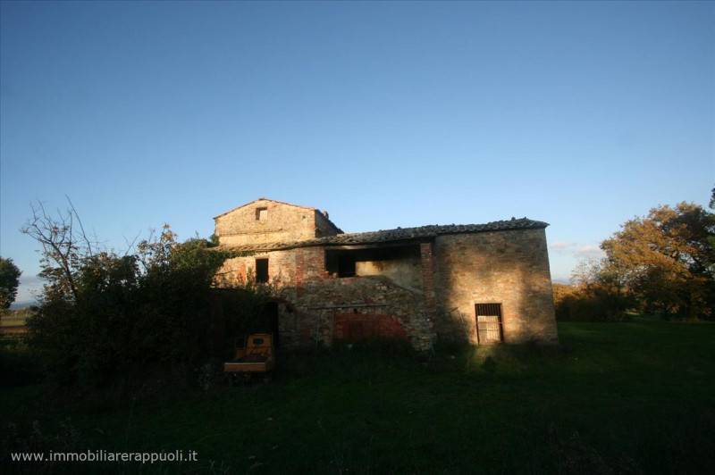 casale in vendita a Lucignano