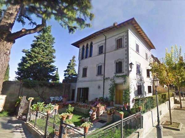 casa indipendente in vendita a Lucignano