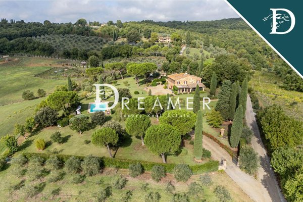 casale in vendita a Lucignano