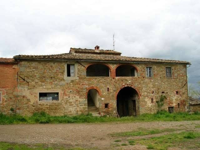 casa indipendente in vendita a Lucignano