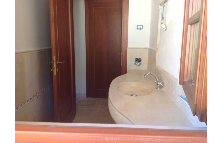 casa indipendente in vendita a Lucignano