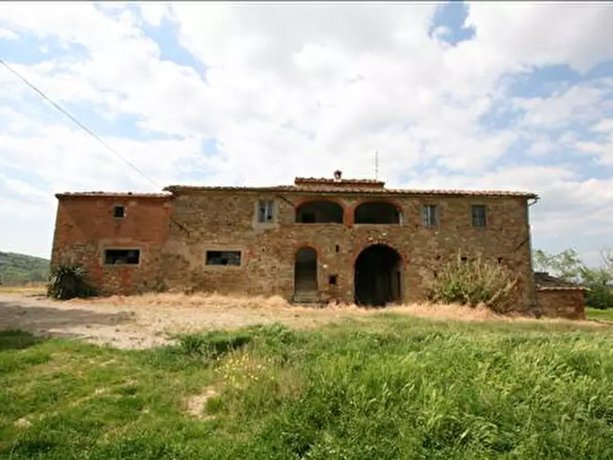 casa indipendente in vendita a Lucignano
