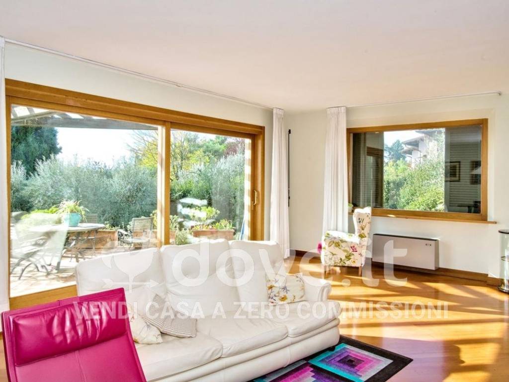 casa indipendente in vendita a Lucignano