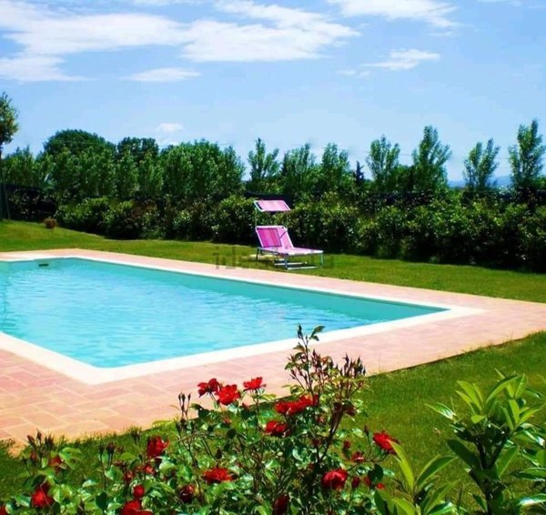 casa indipendente in vendita a Lucignano