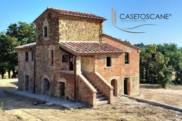 casale in vendita a Lucignano