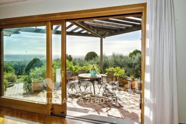 casa indipendente in vendita a Lucignano