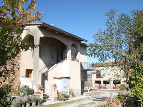 casa indipendente in vendita a Lucignano