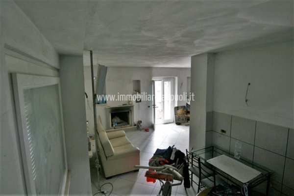 casa indipendente in vendita a Lucignano