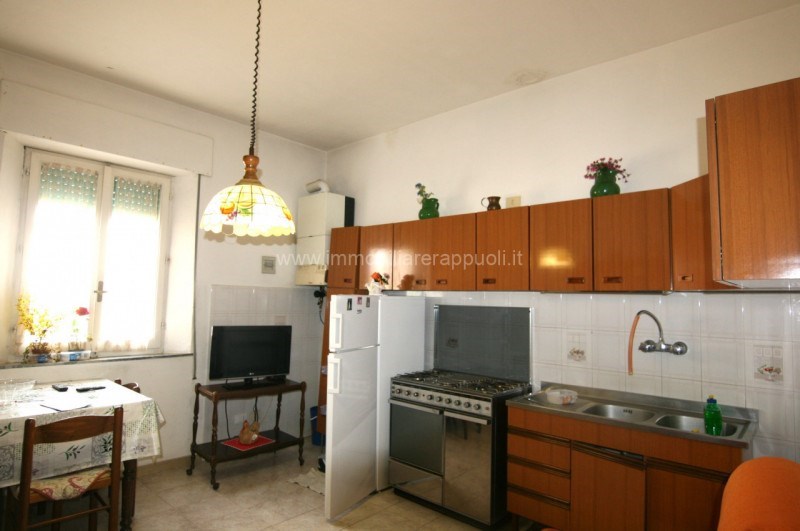 casa indipendente in vendita a Lucignano