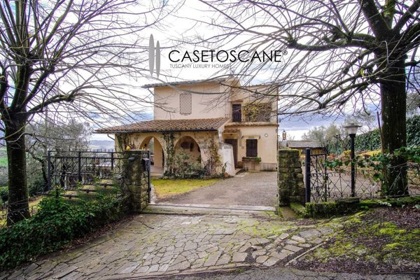 casa indipendente in vendita a Lucignano