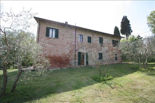 casa indipendente in vendita a Lucignano