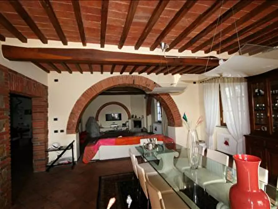 casa indipendente in vendita a Lucignano