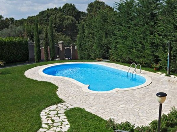 casa indipendente in vendita a Lucignano