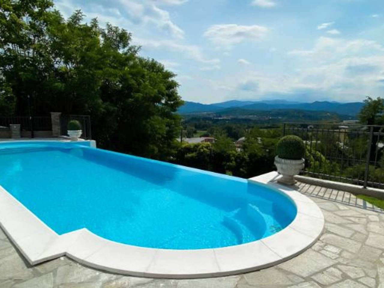 casa indipendente in vendita a Lucignano