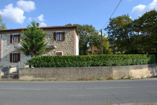 casale in vendita a Lucignano