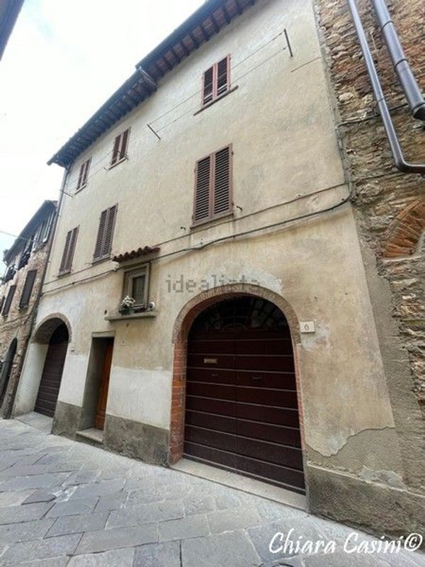 casa indipendente in vendita a Lucignano
